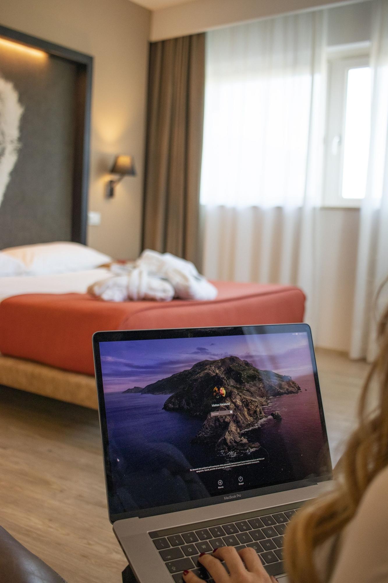 Hotel Dimorae Rooms And Suites - Apartments Civitanova Marche Kültér fotó