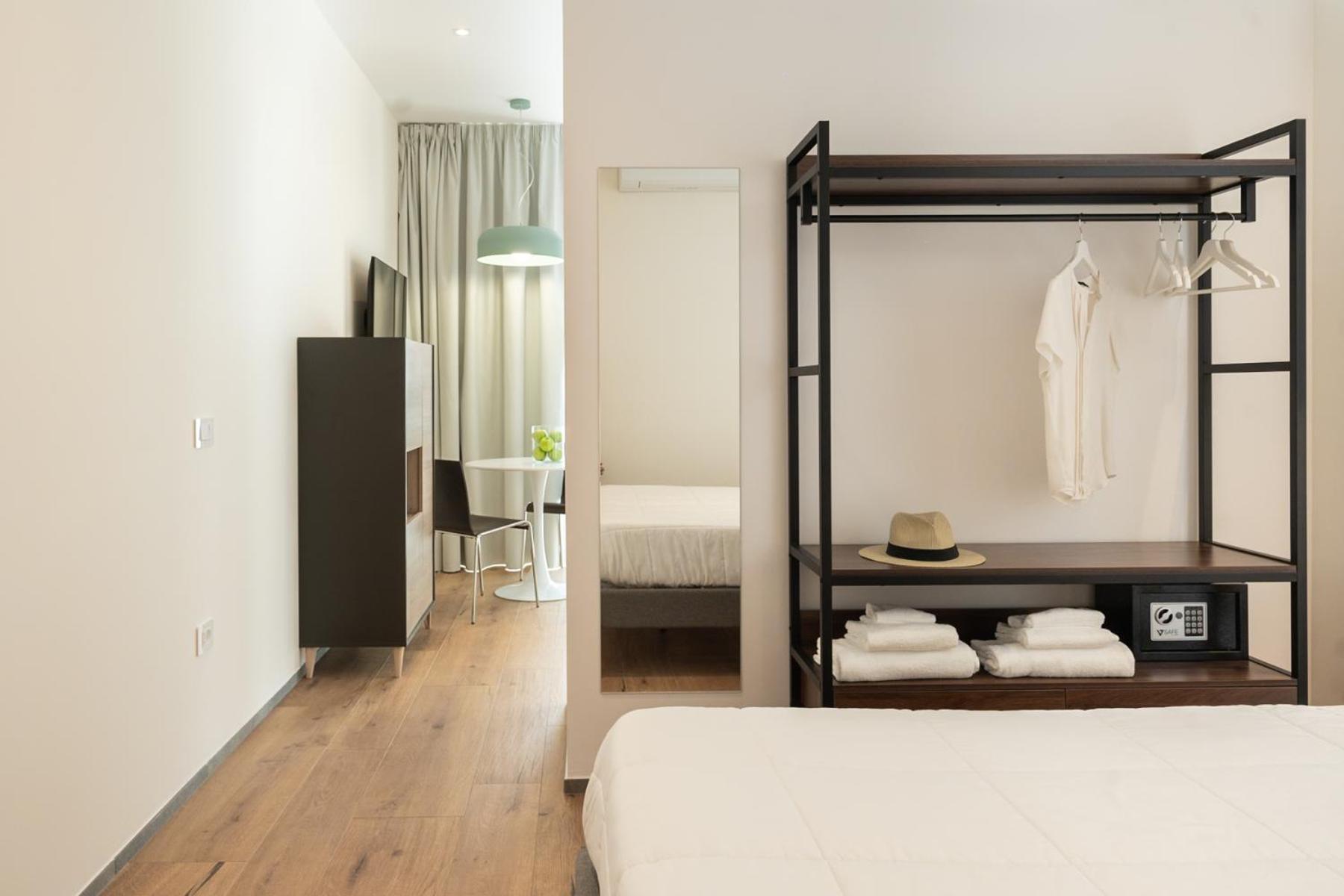 Hotel Dimorae Rooms And Suites - Apartments Civitanova Marche Kültér fotó