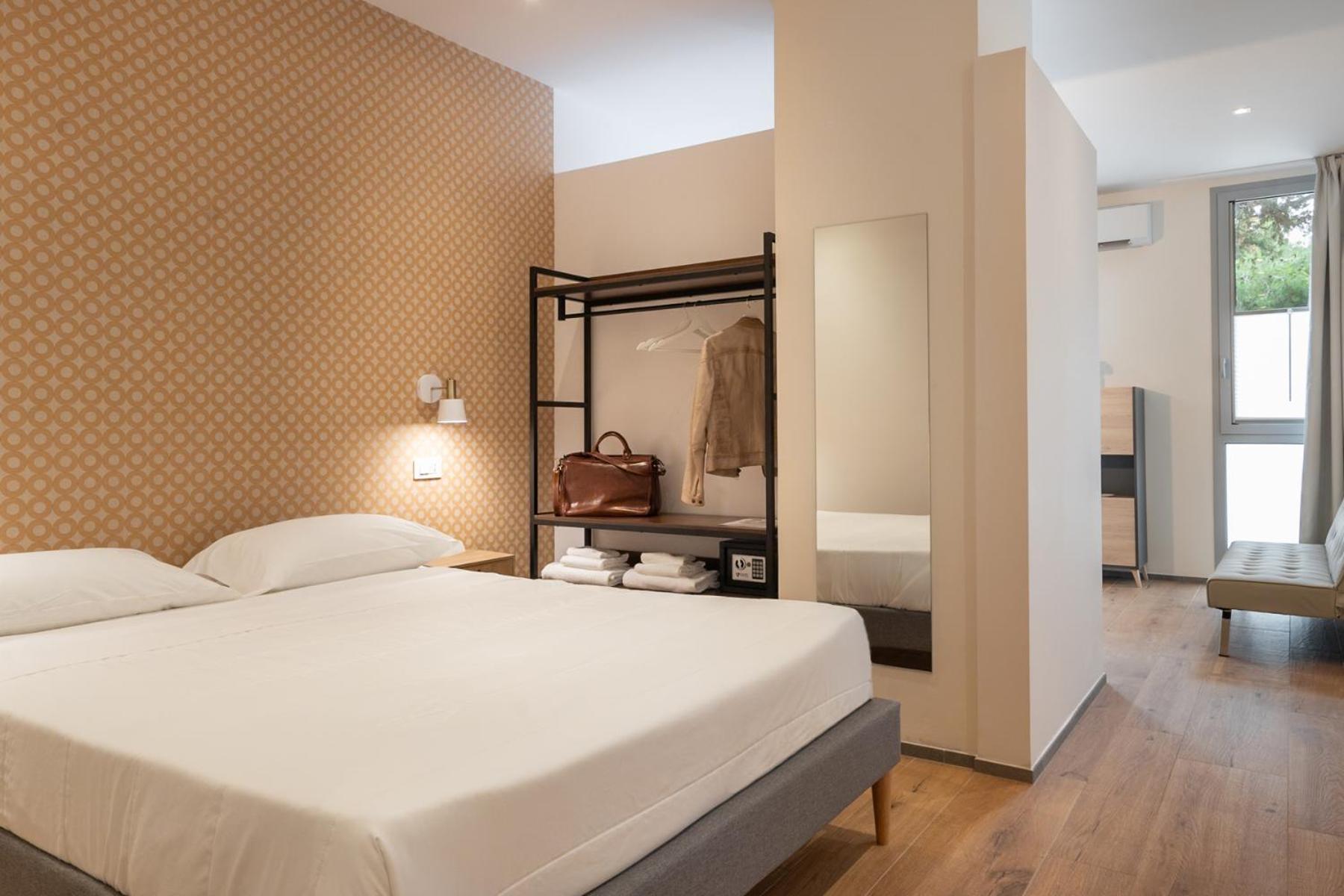 Hotel Dimorae Rooms And Suites - Apartments Civitanova Marche Kültér fotó