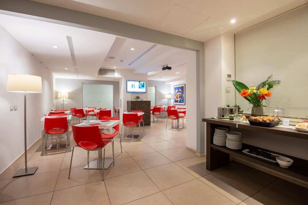 Hotel Dimorae Rooms And Suites - Apartments Civitanova Marche Kültér fotó